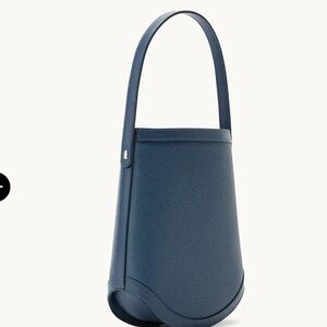NWOT savette blue bucket bag